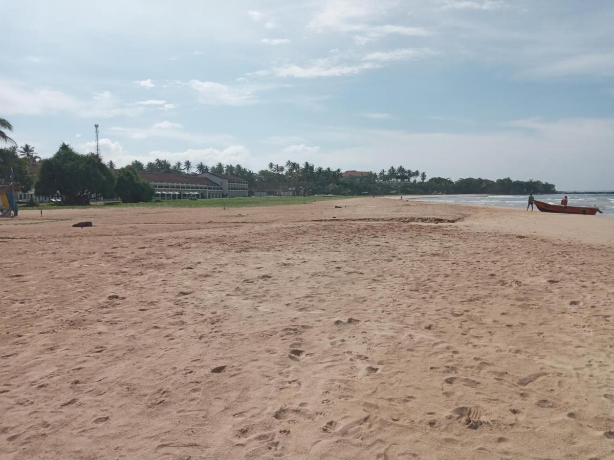 Tharul Home 本托塔 外观 照片